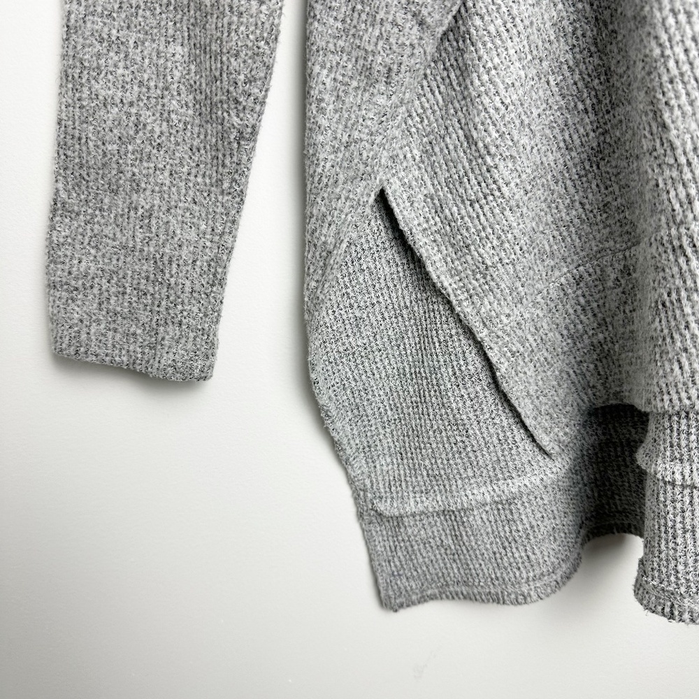 CHERISH TURTLE NECK OVERSIZED SWEATER - Picture 4 of 5